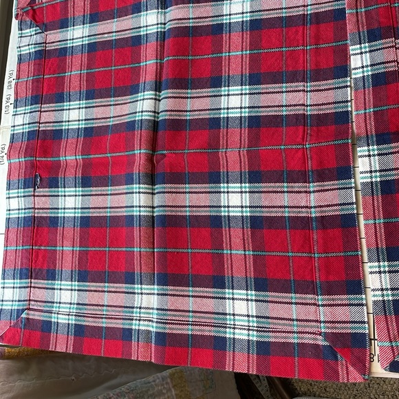 4 square (19" x 19"), red/white/blue plaid napkins - Picture 8 of 13